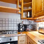 Green Apartment