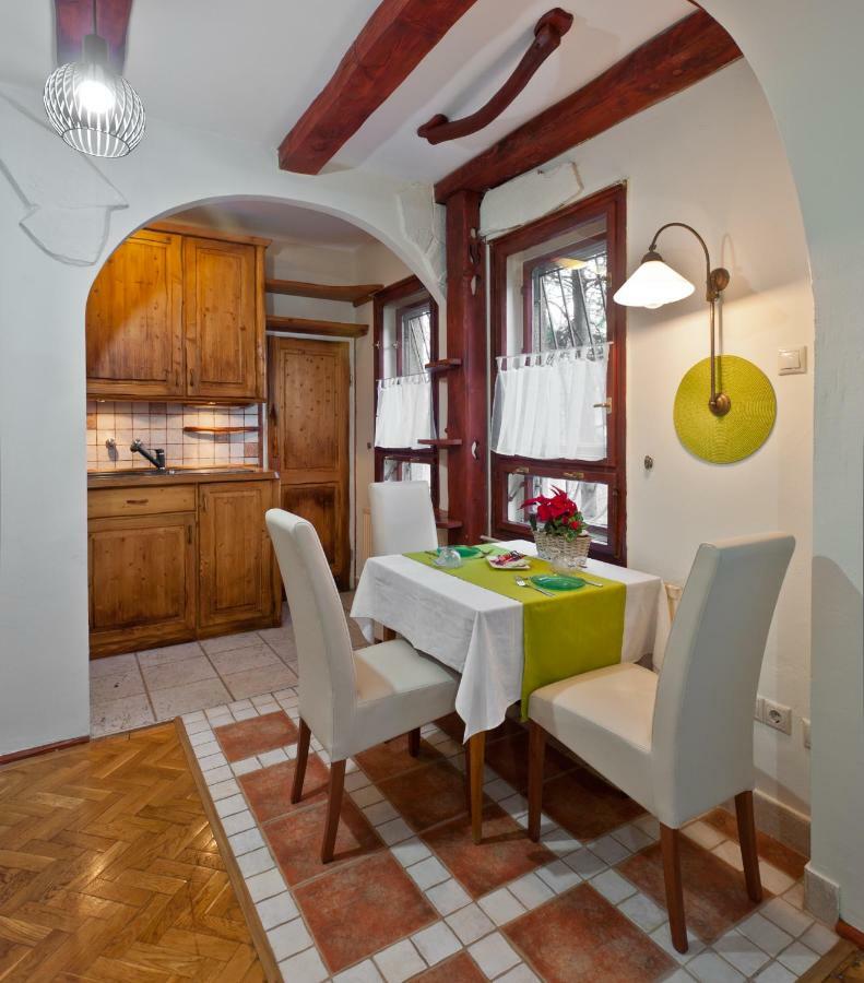 Green Apartment
